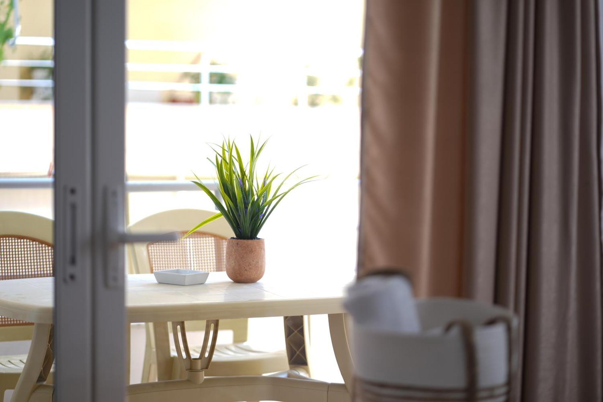 Saranda Waterside Apartments Экстерьер фото