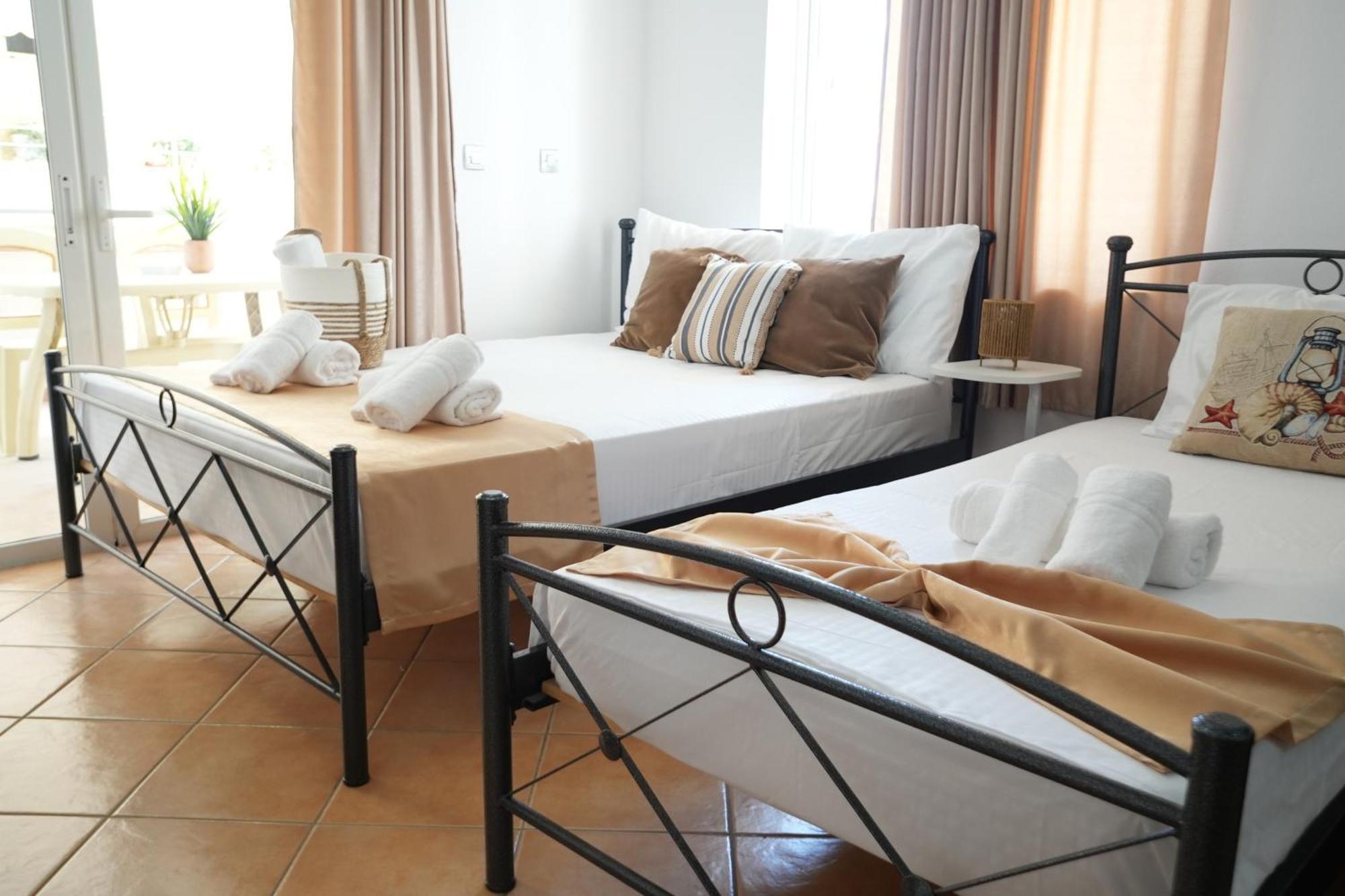 Saranda Waterside Apartments Экстерьер фото