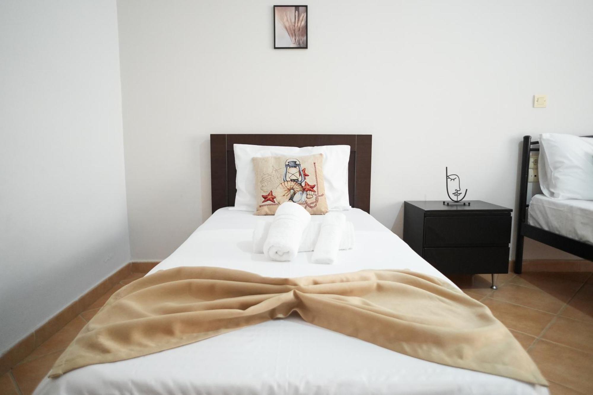 Saranda Waterside Apartments Экстерьер фото